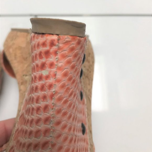 Leather ankle strap wedge sandals - Picture 9 of 9